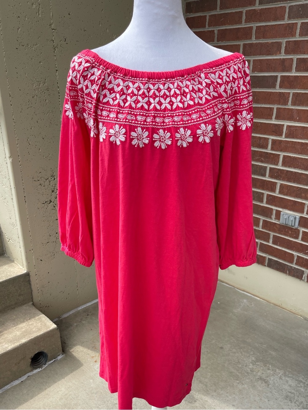 Tommy Hilfiger New Pink White Embroidered Off the Shoulder Dress Size Medium